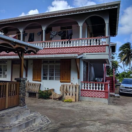 Mainroad Suite Calibishie Buitenkant foto