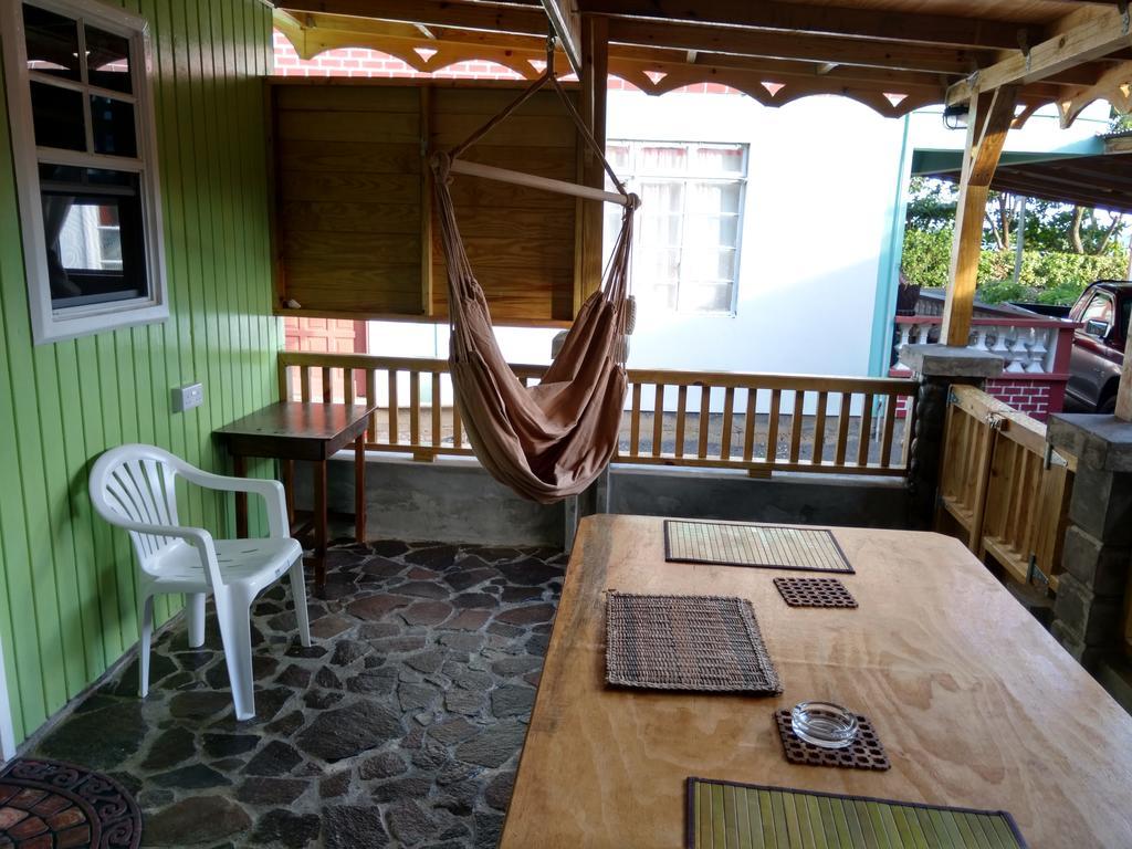 Mainroad Suite Calibishie Buitenkant foto