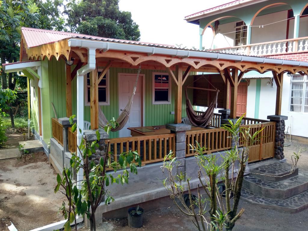 Mainroad Suite Calibishie Buitenkant foto