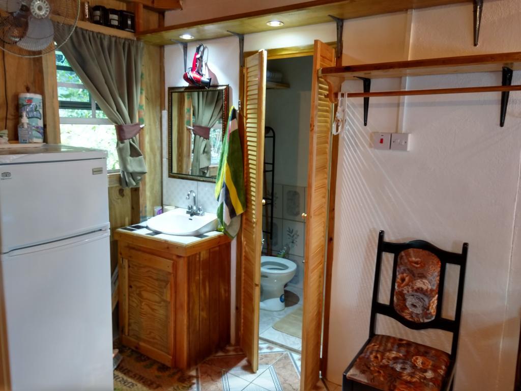 Mainroad Suite Calibishie Buitenkant foto