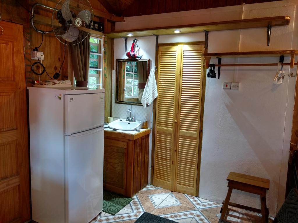 Mainroad Suite Calibishie Buitenkant foto