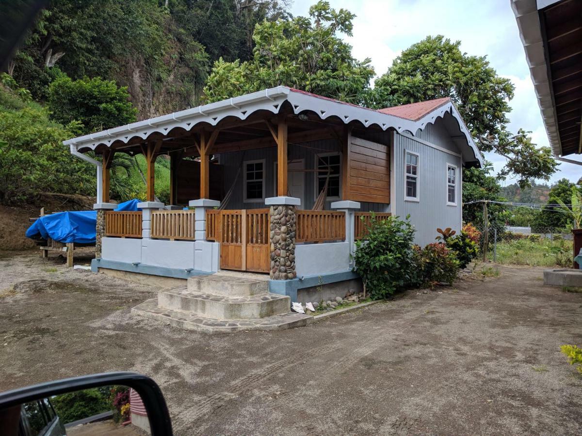Mainroad Suite Calibishie Buitenkant foto